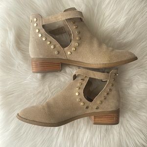 Tan suede booties, size 6.5